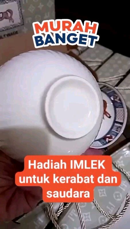 r3sh4's tweet photo. Ayo, lihat videoku di Shopee Video!  https://t.co/9HcpALnFxS https://t.co/CtGWuYU4LS