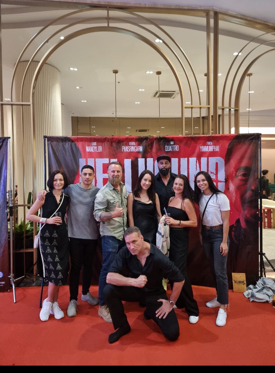 I was invited to the premier of 'Hellhound' last night. Great movie with some brutal action. The guys in Bangkok did a fantastic job. Go watch it.