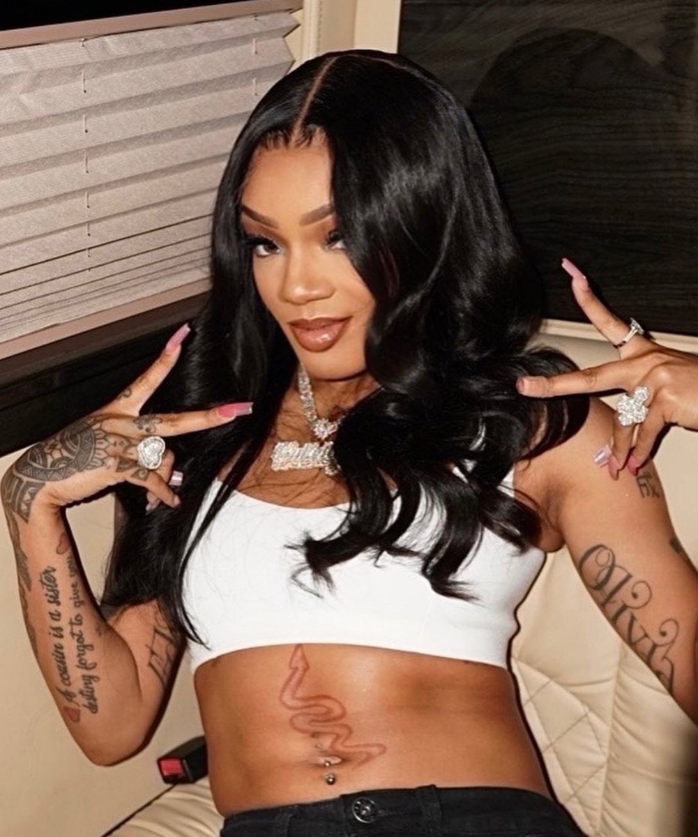 itsKenBarbie's tweet image. HOLD UP 👀 GloRilla needs to drop this one NEOWWW! 🔥 Y'all hear what I hear?