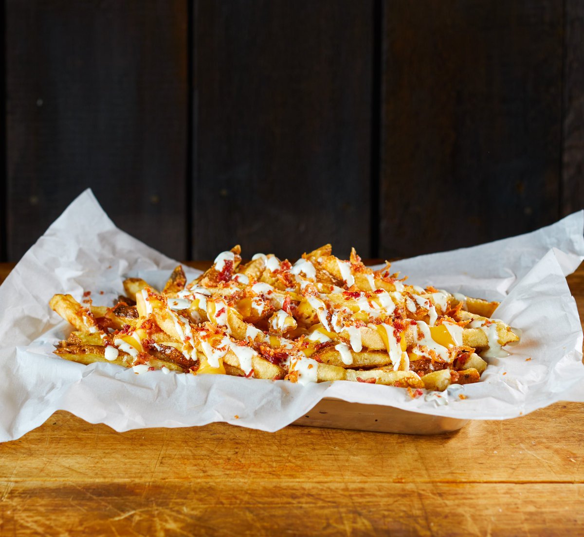 emilycarver_'s tweet photo. I love going to Come Back Shack and getting the ranch fry, make sure to go check out these hand cut fries topped with cheese sauce, homemade ranch, and bacon bits!
#comebackshack @ComeBackShack https://t.co/R4QvVf6C71