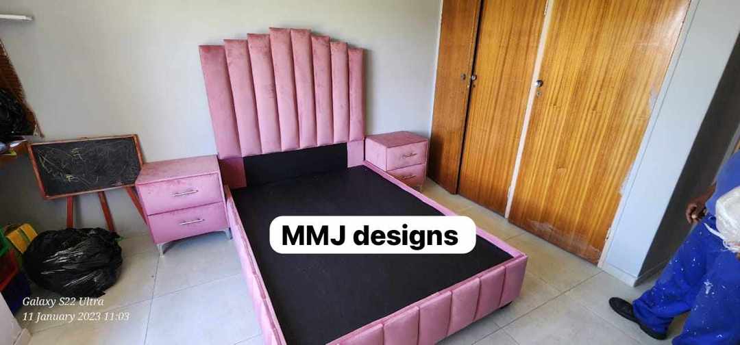 MmusiManonyane's tweet image. MMJ Designs manufacture exclusive designs of furniture at affordable prices.

WhatsApp: 072 410 5082  for more designs,orders and laybye.

they deliver in less than a week
Check their Facebook page here👇👇
facebook.com/20912479878297…

INSTAGRAM 👇👇
instagram.com/p/CKW9jbIDqaM/…