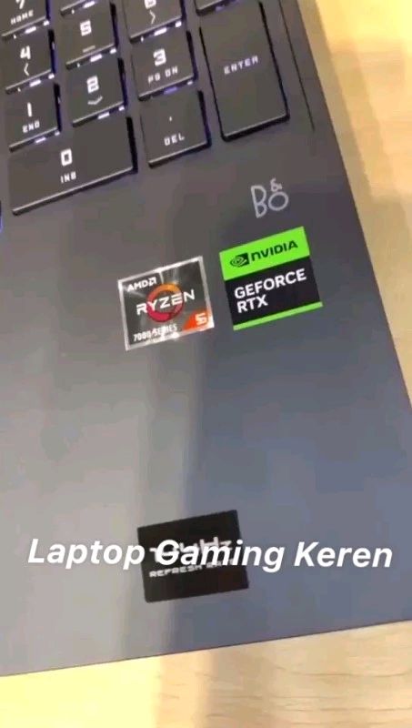 r3sh4's tweet photo. Ayo, lihat videoku di Shopee Video!  https://t.co/Wedfs1b8ny https://t.co/Q9HbMbkMK3