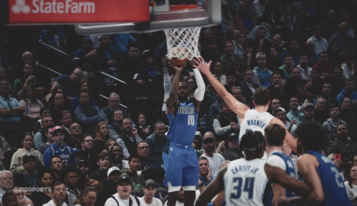 D210S's tweet photo. | MAVERICKS BEAT MAGIC ๐
FINAL ๐
131 DAL
129 ORL
GAME LEADERS ๐๏ธ
(DAL) Luka Donฤiฤ
> 45 pts, 9 reb, 15 ast
(DAL) Tim Hardaway Jr.
> 36 pts, 8 reb, 1 ast
#ORLvsDAL | #MFFL | @rayagurl77