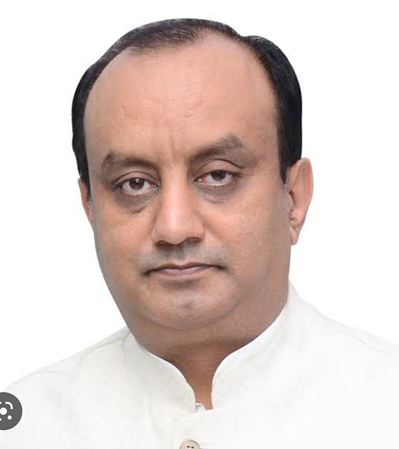 healiingroot's tweet photo. UPSC में रामायण , गीता  वेद ,रसायन को भी शामिल किया जाये  या फिर इस्लामिक स्टडी भी हटाई जाये, YES लिखकर पुरजोर फालो कर समर्थन करे गोविंदा 🙏 https://t.co/VwRVVV7eaP