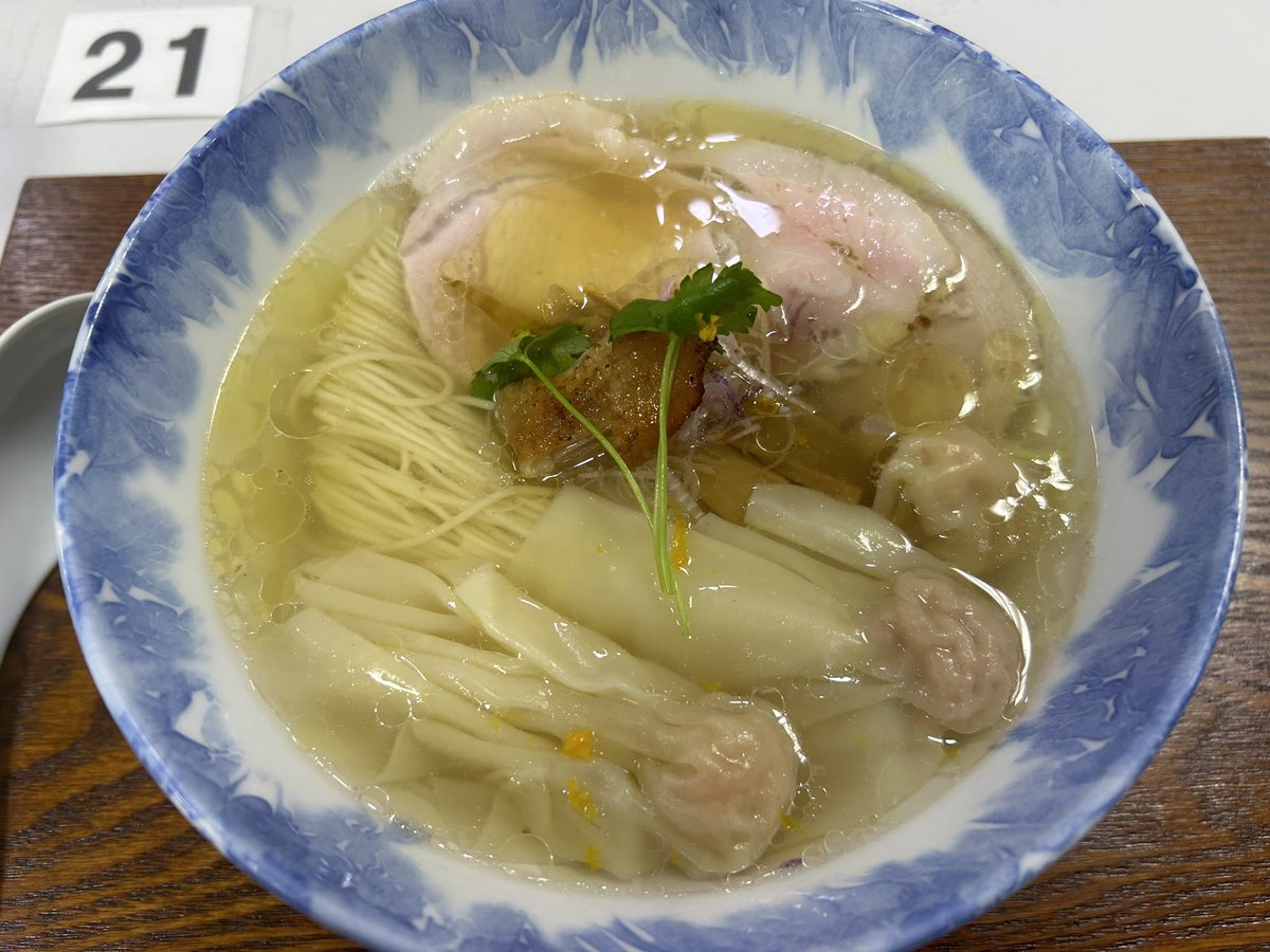 ramen_8beat's tweet photo. おはようございます！
京阪百貨店に行って参りました🍜
とても勉強になりました。

スタッフ募集してます！
●時給1000円(賄いあり、昇給あり)
●時間①10:30-15:30②17:30-21:30
①＋②可能

イベント情報などインスタにあげていくんでフォローよろしくお願いします

☟☟☟
https://t.co/L21pwoPNFy https://t.co/4RngN56tIs