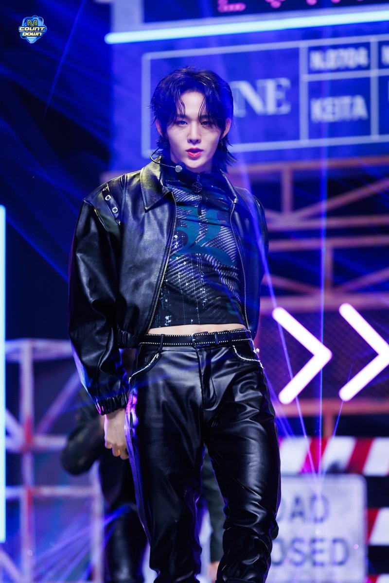 MnetMcountdown's tweet photo. 240125 #MCOUNTDOWN 현장포토
이븐 무대 보느라 내 시간 다 뺐겼어❕❕
븐하다~~~!

이븐 보다가 나만 정류장 놓쳤잖아 💦
븐하다~~~!

More Photos 📸https://t.co/cEtGCR13nt

#엠카운트다운 #엠카 #EVNNE #이븐 #UGLY https://t.co/cmRwaDXV13