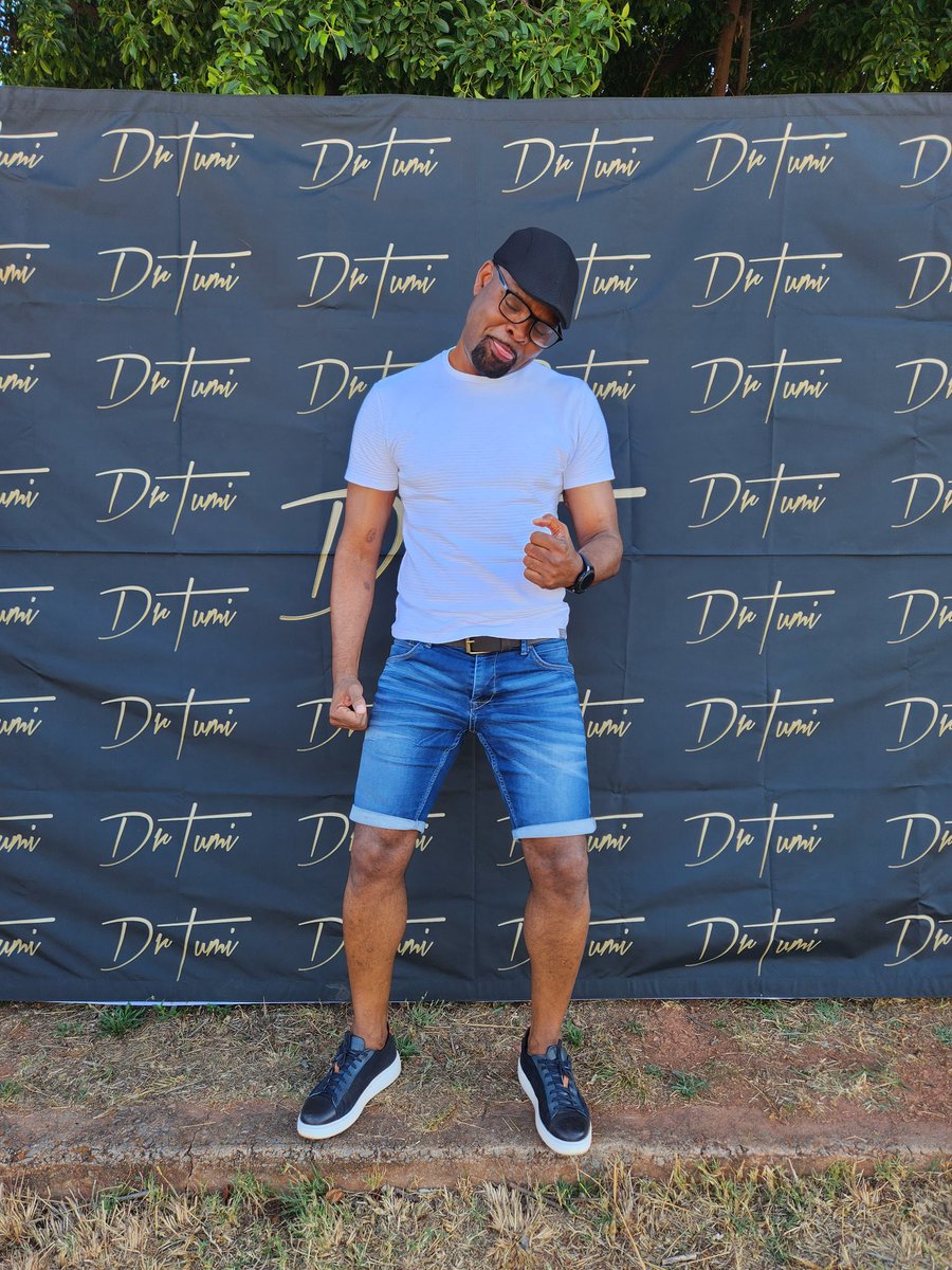 53 looks good on me 🎈🎂🥳🎉🎈