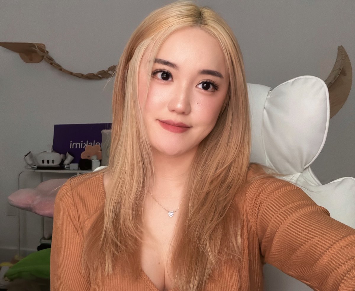 ASMR Monday Charity Stream :) !!

Raising money for children’s hospitals with @ExtraLife4Kids ❤️ Come and support!!! #changekidshealth #changethefuture #sponsored 

twitch.tv/angelskimi