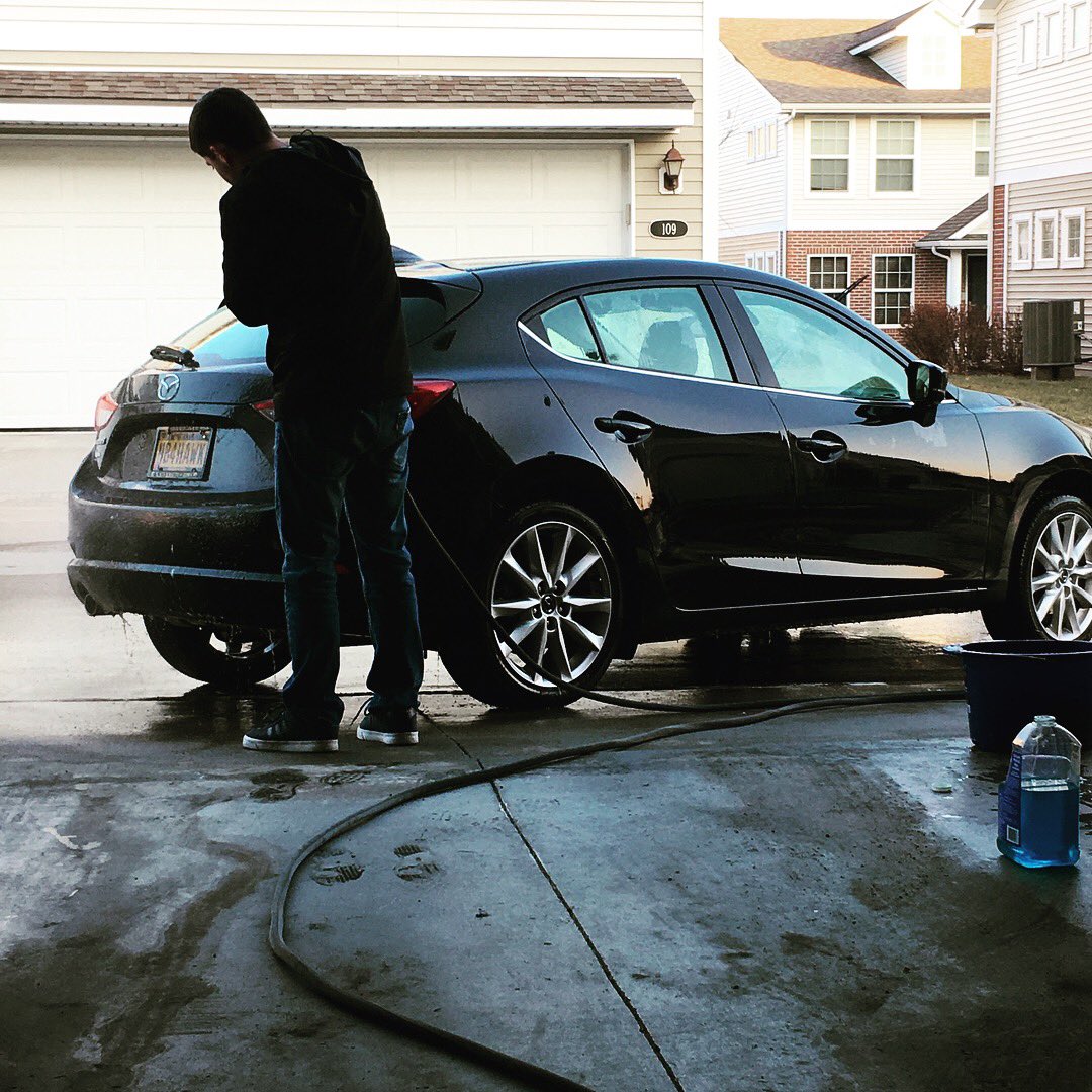 mboeding's tweet photo. @GuyDealership @MazdaUSA @RedCross https://t.co/EPSo2gCMWL
