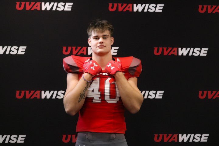 After a great visit on Saturday  I‘m grateful to have received an offer  to play football at <a href="/UVAWiseCavsFB/">UVA Wise Football</a> 
Go Cavs!!

<a href="/CoachGaryBass/">Gary Bass</a> @coach_wash25