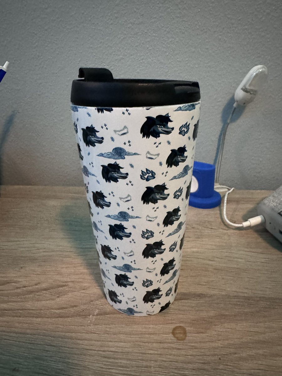 Creeper2817729's tweet photo. A big thanks to @DadeAudio for this awesome coffee travel mug #releaseyourwolf https://t.co/2s7fPp55nz