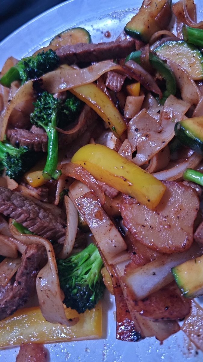 Stray Aliens 👽✨🏳️‍🌈 tweet media