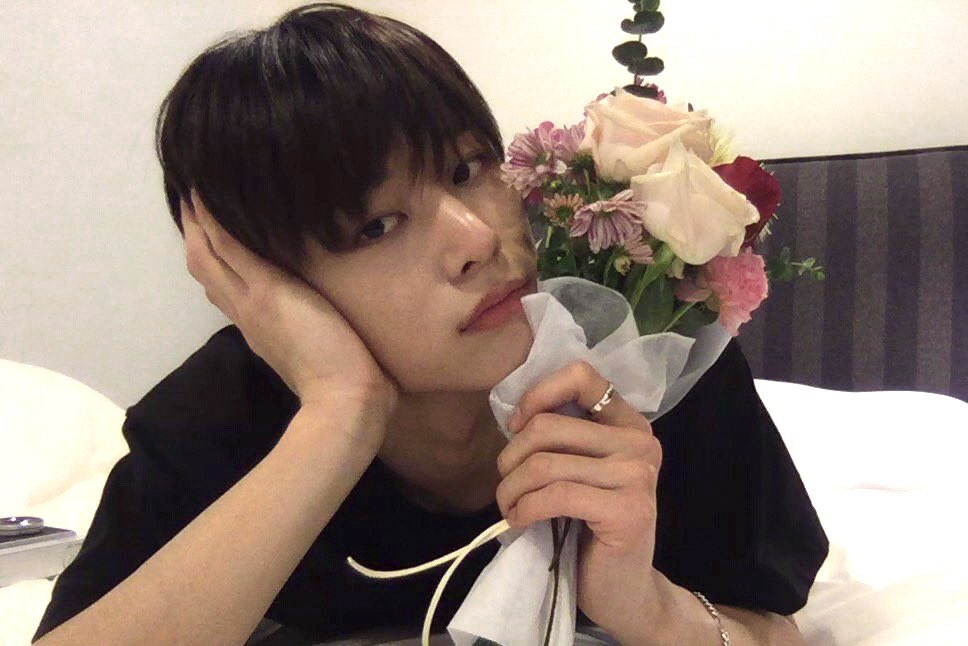 juyeon archive tweet media