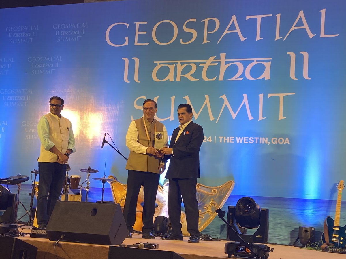geospatialworld's tweet image. #GeospatialArthaSummit

The Geospatial Artha Summit, held today in the picturesque setting of Goa, witnessed the grand celebration of the Geospatial Artha Business Leadership Awards, recognizing exemplary contributions in the geospatial industry. 

The awards night, graced by…