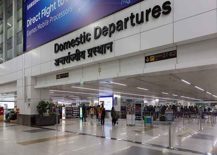 yespunjab's tweet photo. Man detained at Goa airport for uttering 'bomb'
#Detained #Airport #AAI #Goa #GoaAirport #Bomb #Uttering #VimalManilal #Yespunjab
https://t.co/SP5LiW74bD https://t.co/XJTi4q3SET
