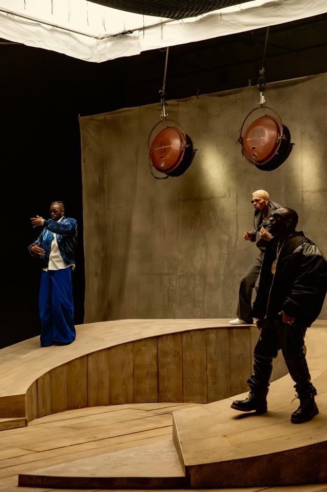 iamecomex's tweet image. Davido earns his first ever entry on the Hot 100 this week with "Sensational". @davido @Lojaymusic @chrisbrown 😮‍💨🔥

#Davido #Hot100 #DavidoO2Arena