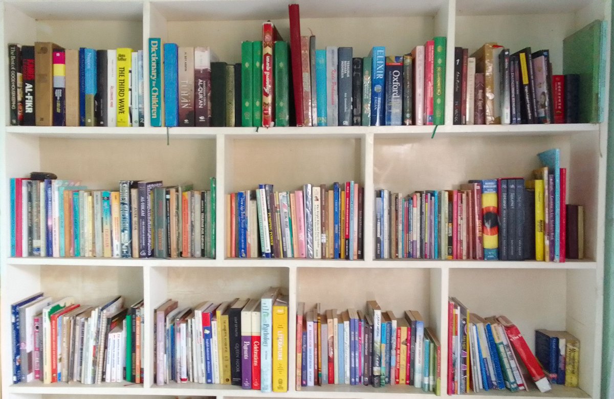 WTS buku preloved, borongan Rp3.000.000 sebelum banjir datang. Recommended courier ID Express, prefer transaksi langsung, bisa juga marketplace si ijo.

Mau satuan jg bisa, lihat rinciannya di bawah. ⬇️⬇️⬇️

#prelobedbooks

- UTAS -