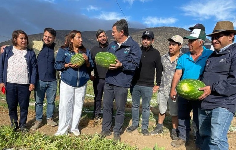 Ministro de Agricultura recorrió Choapa visitando a usuarios en terreno, entregando bonificaciones e inaugurando obras de CNR  salamancainforma.cl/2024/01/30/min… 
<a href="/min_interior/">Ministerio del Interior</a> <a href="/MinagriCoquimbo/">Minagri Coquimbo</a> <a href="/MintrabChile/">Trabajo y Previsión Social</a> <a href="/MintrabChile/">Trabajo y Previsión Social</a> <a href="/ministeriosalud/">Ministerio de Salud</a> <a href="/mineduccoquimbo/">SEREMI de Educación Región de Coquimbo</a>
