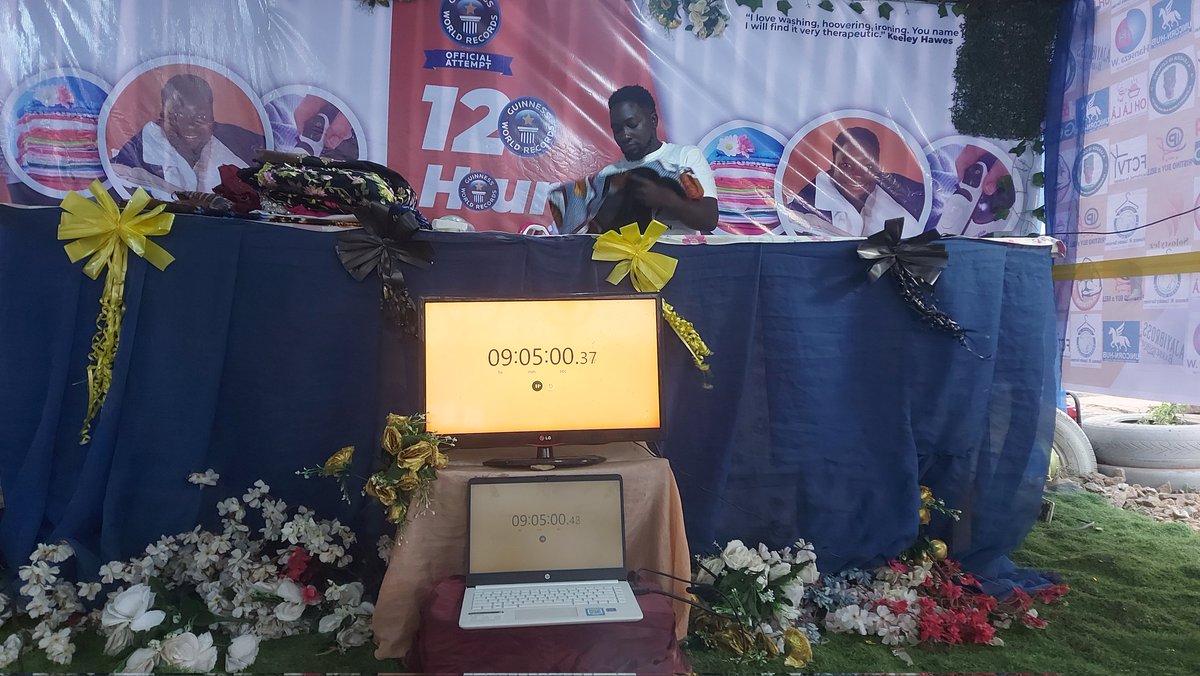 victoralokan's tweet photo. 9 hours &amp; Still Counting 🔥 🔥

Hanseza Wilfred, a Civil Engineering graduate of FUOYE attempting to break Guinness World Record of 100 hours Press-A-Thon. His target is 150 hours.

#PressAThon #HansezaWilfred #WilfredPressathon #HansPress150 #GuinnessWorldRecord #Ekiti #OhLàLà https://t.co/VxzGasGy3j