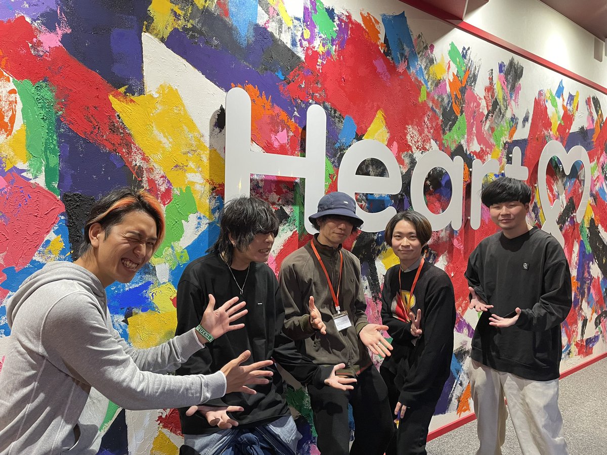 Heartfm_Radio's tweet image. 12/18火『HEART BREAKERS』
HJ山口晃司
GUEST Half time Old
メンバー全員でご出演でした！
名古屋を拠点に活動する4ピースロックバンド！
Digital Mini Album『ALPHA』
11/15配信リリース！
今後は、彼らのHPでチェックを！

#heartfm810 #breakers810
#halftimeold