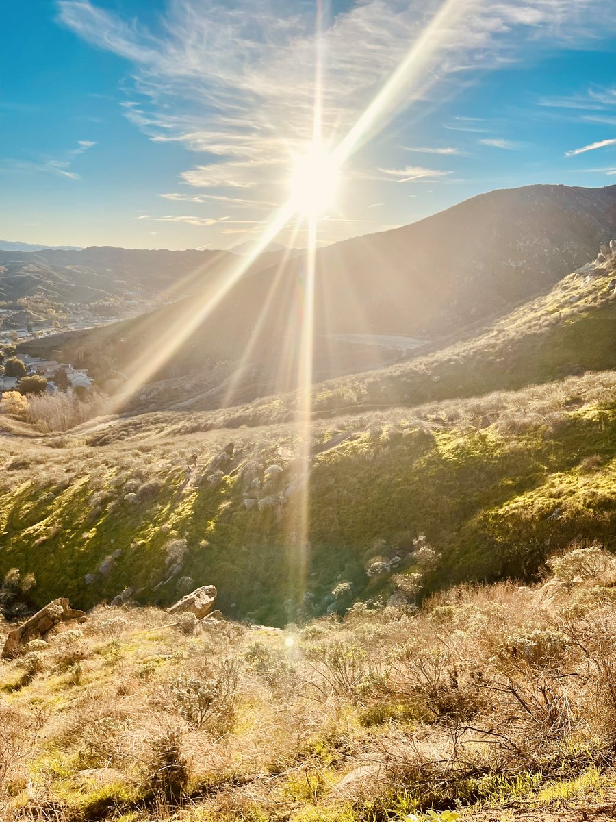 C_L_LOPEZ's tweet photo. Sometimes we find ourselves in a place of no peace where we have to fight for what we believe in so that one day we can find our way to a place where we no longer have to fight for everything and we can know #peace. https://t.co/aP0OTZedup