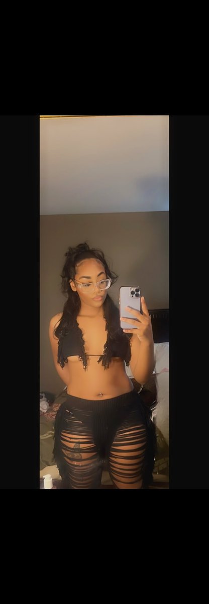 itsaaniah02's tweet photo. 👩🏽‍❤️‍💋‍👩🏾 https://t.co/9to54KL1Wd