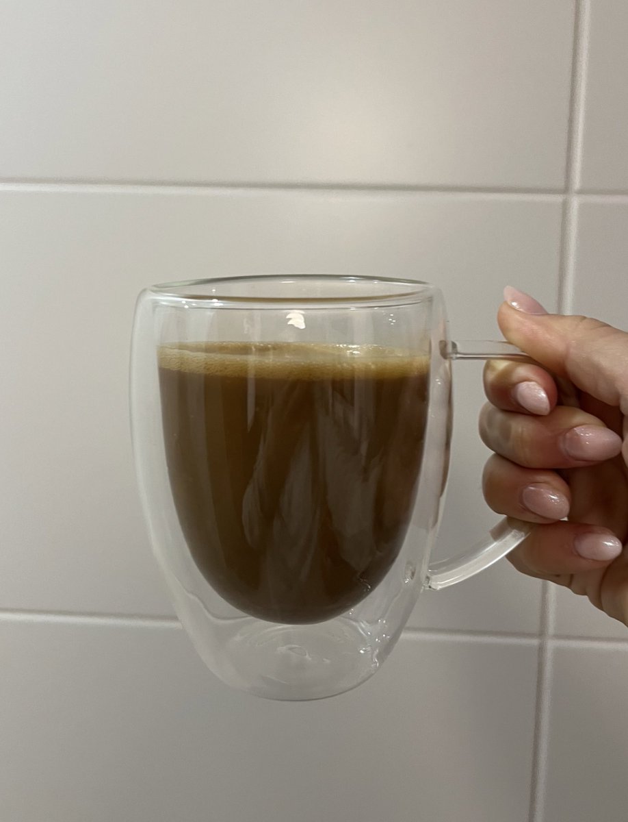 beatrizpoti's tweet photo. Mi nueva taza fav ✨ https://t.co/P8IYLkuJWj
