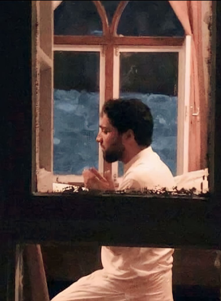 AjmalBazras's tweet photo. خورشیدی در میان تاریکی ها❤️ https://t.co/aLFFUvXPxr