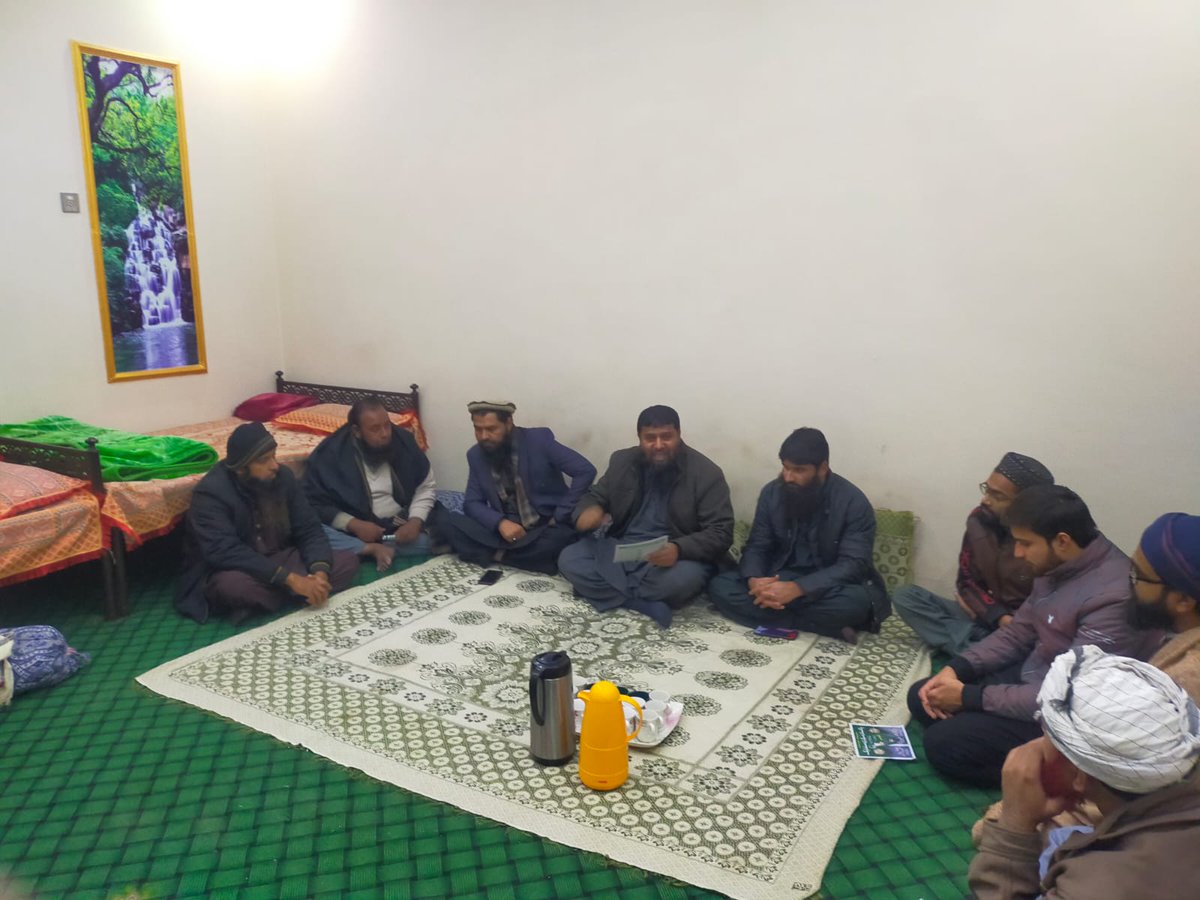 PMMLPP218's tweet photo. پاکستان مرکزی مسلم NA150 کے امیدوار میاں سہیل احمد صاحب یونین کونسل 56 غوث آباد میں کارنر میٹنگ میں پاکستان مرکزی مسلم لیگ کے منشور پر گفتگو کرتے ہوئے
#PMML #NA150 #PP218 #UC44 #Multan #Elections2024 #Vote4Chair https://t.co/wIJqWzU6Xx