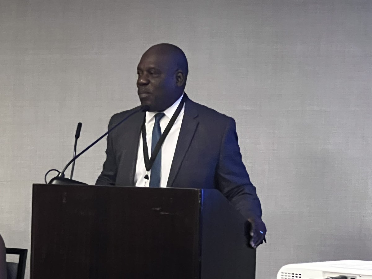 Richard E. Ashby Jr. (@sidewlklibrian) on Twitter photo 