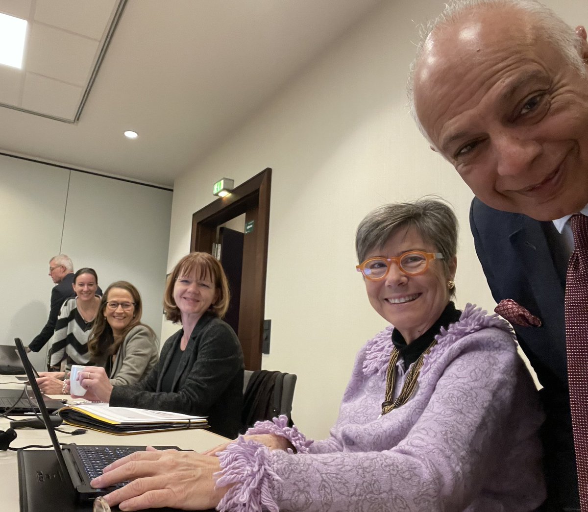 Prof Kamlesh Khunti (@kamleshkhunti) on Twitter photo Early morning start at the <a href="/EASDnews/">EASD</a> Board meeting in Düsseldorf
<a href="/TinaVilsb/">Tina Vilsbøll</a> <a href="/MadderJules/">Julia Mader🇺🇦🇺🇦🇦🇹🏳️🌈🇪🇺🇮🇱🇺🇦🇺🇦</a> @professorcm Early morning start at the <a href="/EASDnews/">EASD</a> Board meeting in Düsseldorf
<a href="/TinaVilsb/">Tina Vilsbøll</a> <a href="/MadderJules/">Julia Mader🇺🇦🇺🇦🇦🇹🏳️🌈🇪🇺🇮🇱🇺🇦🇺🇦</a> @professorcm