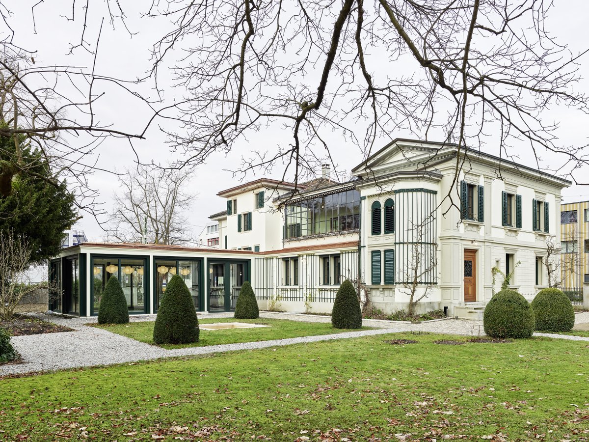 Die Stadt #Winterthur hat am letzten Freitag die umfassend sanierte #VillaFlora dem Kunst Museum Winterthur als drittes Ausstellungshaus übergeben. Der Umbau ist ein Meilenstein im städtischen Museumskonzept. Mehr dazu: 1link.ly/vDAGV