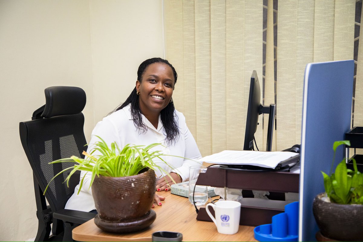 UNDP_Rwanda's tweet photo. Back to where it began! 🌍 @cakamanzi former CEO of @RDBrwanda and now the @NBA_Africa CEO, recently visited our offices, where she reminisced about her time in the very office she graced while with #UNDP Rwanda. A delightful reunion with the past &amp; an inspiration to the future! https://t.co/Og5mtaGupk