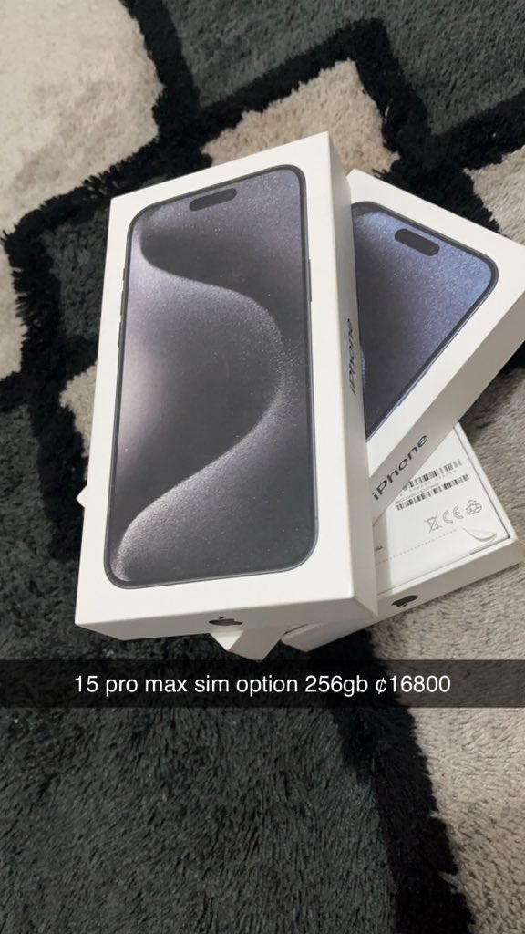 ArenaApple's tweet photo. 15 pro max 
256gb unlocked 
Sim option 
¢16800
You can trade in 
Call/imassage 0245193414

Please share 🙏 https://t.co/5o93wz9btQ