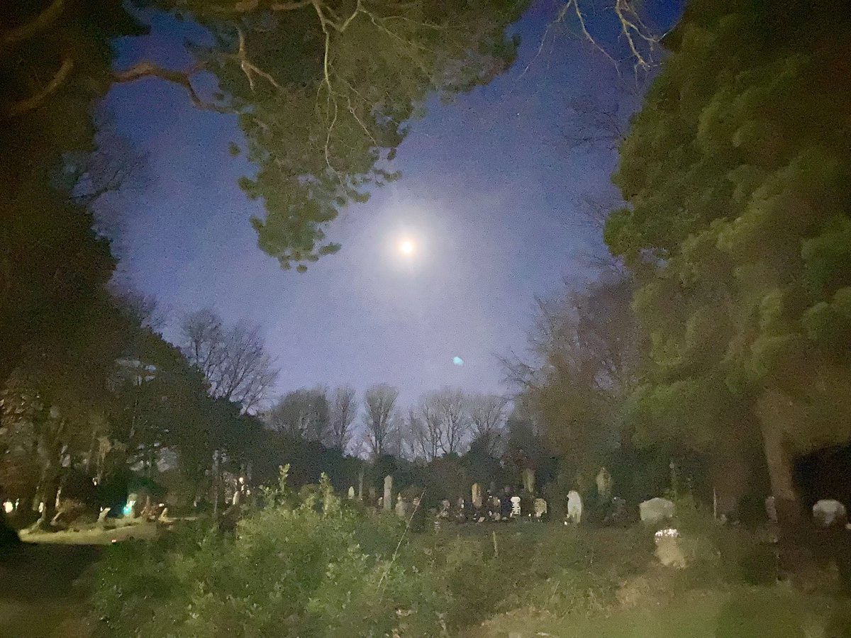 HostellingNI's tweet image. 🌑 what a clear morning moon 🌑 

🌌 we have so many amazing views 🌌

#Hostelling #HINI