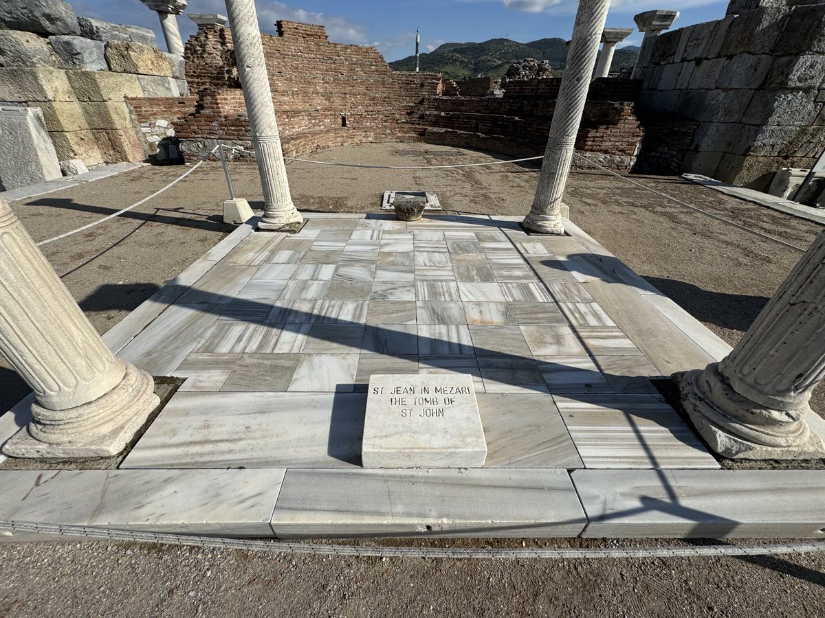 KennethBruce's tweet image. EPHESUS - The church of St. John built upon the home of the apostle John who wrote his gospel account and 3 New Testament letters. Also, the location where he is buried. According to tradition, John is the only apostle who did not die a martyrs death.