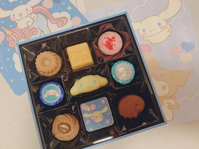 夫が見付けて買ってきてくれた…!かわわ…!あとコンビニ寄ったらのクジやってる小学生の男の子がのフィギュア引き当てる現場を目撃してしまったとwわたしも見たかった〜!大喜びしたんだうな〜 