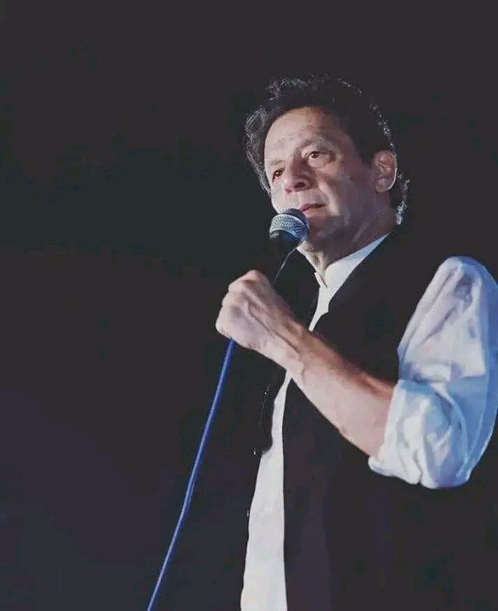 JahanZaibb_'s tweet photo. We will always be indebted to you khan sab for the way you bravely fought the cause of this cowardly nation. 
Sorry #Imrankhan we didn't deserve you.💔
 #CipherCase https://t.co/imgPyuNJ13