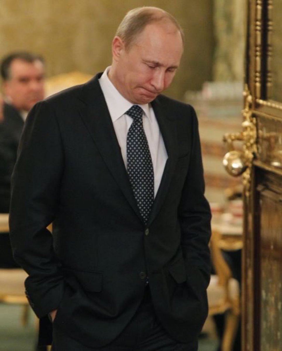 NashaCanada's tweet photo. Украина уничтожила веру идиотов в крутого Путина, который на деле чмо, лузер и слабак. https://t.co/U4kU4S93fh