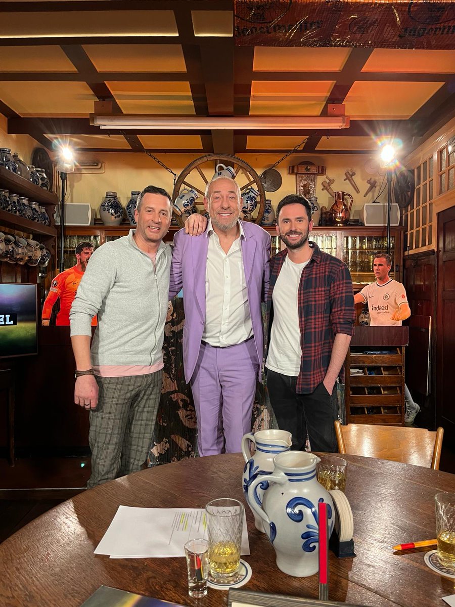 📺 War ne sehr besondere Sendung gestern Abend. Peter Fischer und sein letztes heimspiel! Zum Nachgucken, hier....
#eintracht #sge
▶️
ardmediathek.de/video/M2Q3NTUz…