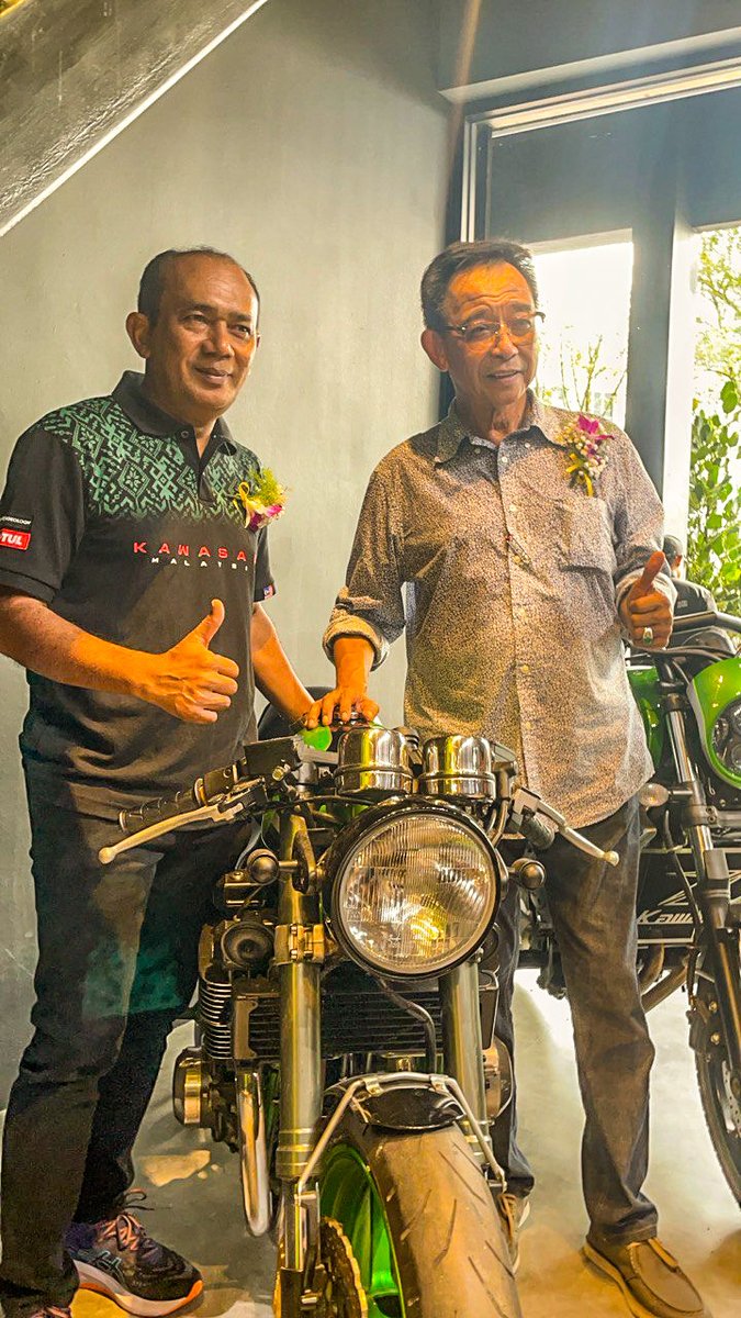 ybkarimhamzah's tweet photo. I was delighted to officiate the recent launching of #Kawasaki #Kuching 2024 program organised by Ghee Hua Co, #Edaran #Modenas & DRB HiCom Bhd. Our #Sarawak Gov't had always encouraged private sector to play its role in promoting healthy lifestyle among locals @JapenSarawak https://t.co/uYJ6Ip6ISl