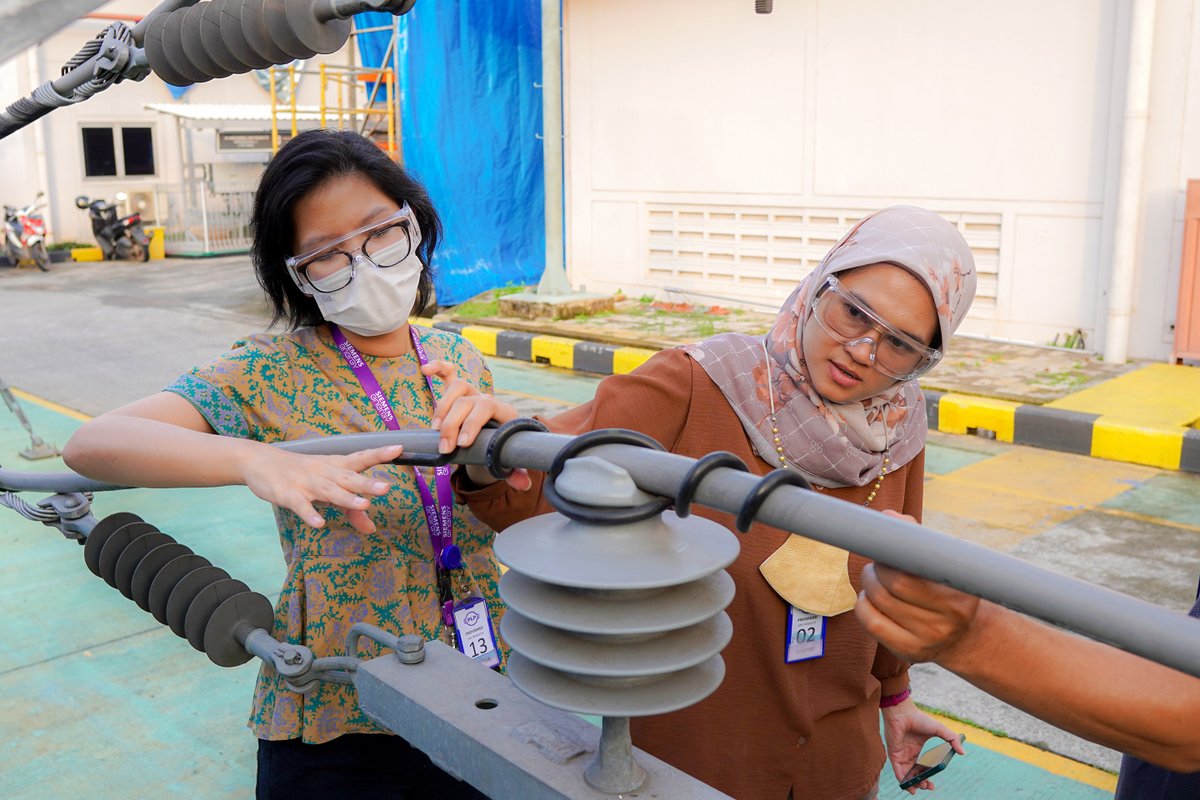 PLPID's tweet photo. PT. PLP Indonesia menyambut hangat kunjungan dinas dari PT. AMMAN Mineral Nusa Tenggara (AMNT). Senang sekali menerima kehadiran mereka dalam kegiatan presentasi produk dan factory visit.

#PLPID #PLP #Energy #electrizen #factory #factoryvisit #Manufactur #Manufacture https://t.co/8qtvw0nCh5
