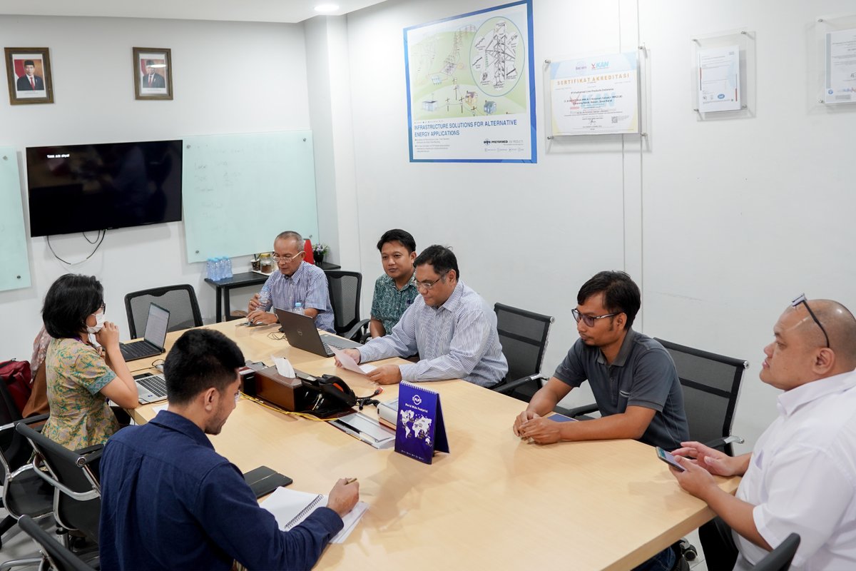 PLPID's tweet photo. PT. PLP Indonesia menyambut hangat kunjungan dinas dari PT. AMMAN Mineral Nusa Tenggara (AMNT). Senang sekali menerima kehadiran mereka dalam kegiatan presentasi produk dan factory visit.

#PLPID #PLP #Energy #electrizen #factory #factoryvisit #Manufactur #Manufacture https://t.co/8qtvw0nCh5