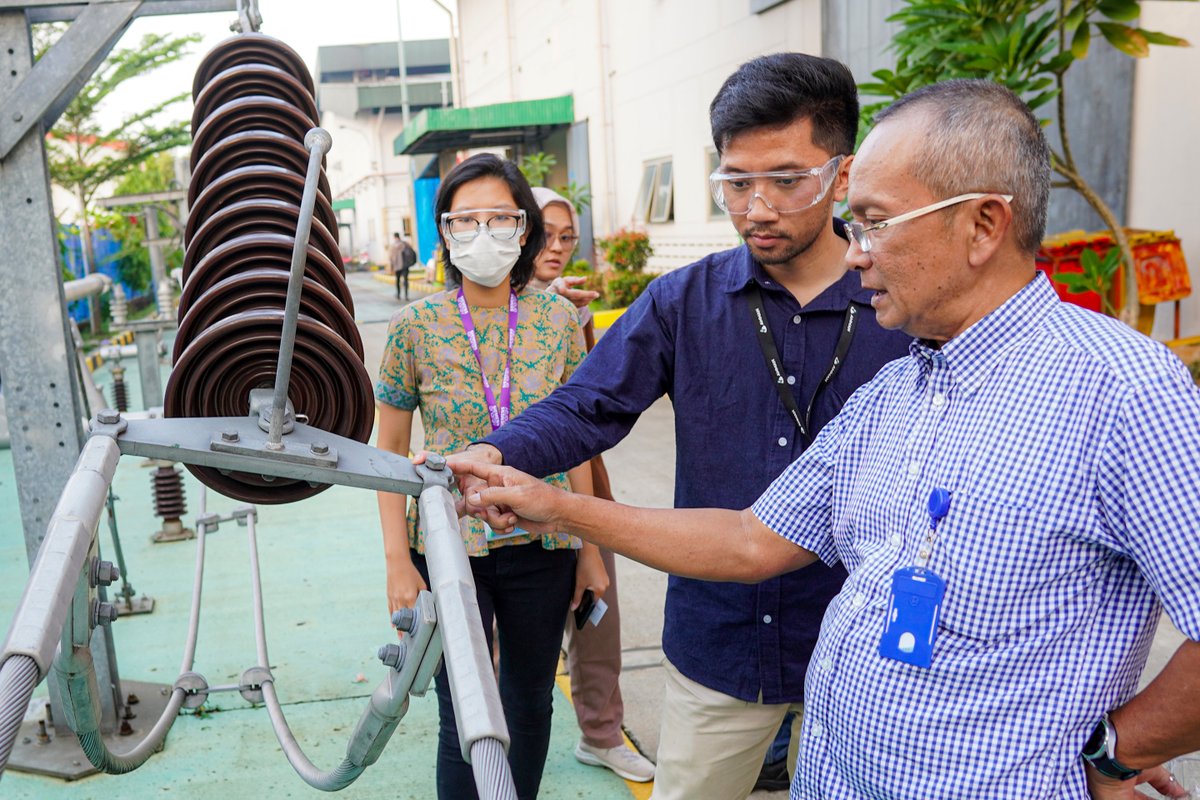 PLPID's tweet photo. PT. PLP Indonesia menyambut hangat kunjungan dinas dari PT. AMMAN Mineral Nusa Tenggara (AMNT). Senang sekali menerima kehadiran mereka dalam kegiatan presentasi produk dan factory visit.

#PLPID #PLP #Energy #electrizen #factory #factoryvisit #Manufactur #Manufacture https://t.co/8qtvw0nCh5