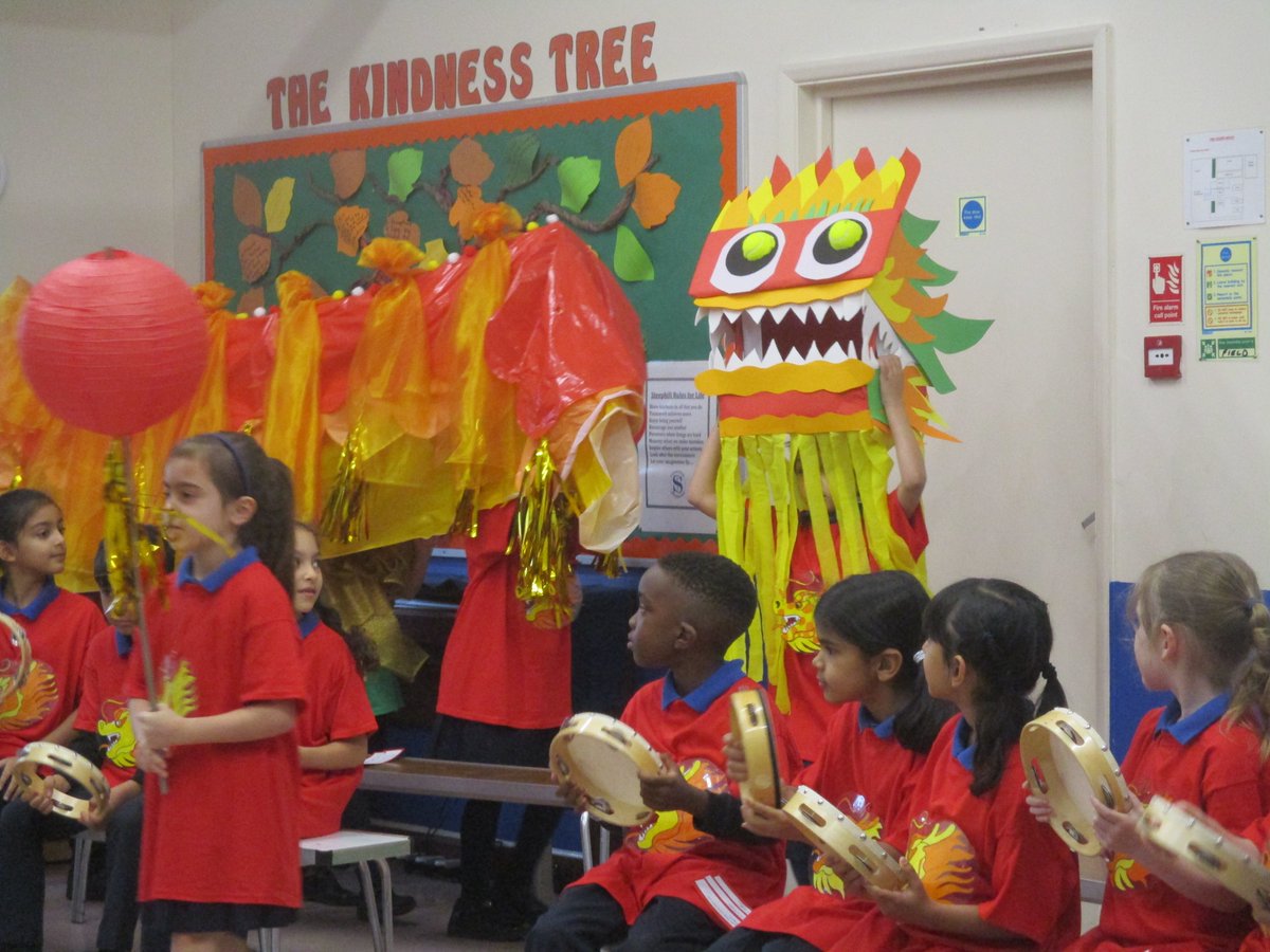 steephillonline's tweet photo. Class 2 helping Steephill celebrate Chinese New Year https://t.co/PyJRHIJ9dz