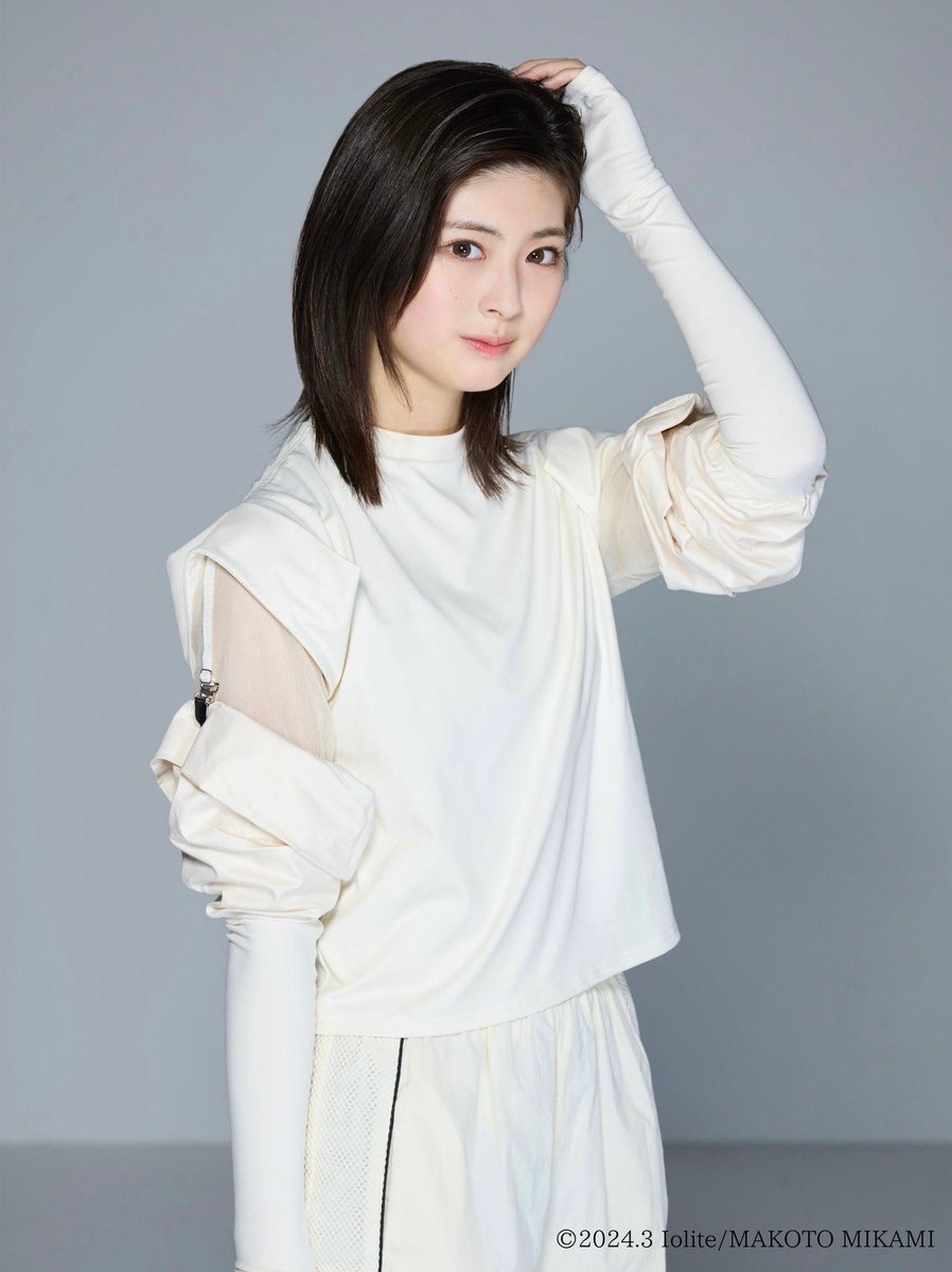 HANNA_whsp's tweet image. 今日、1月30日発売の｢Iolite｣さんに
私達WHITE SCORPIONが登場しています！
｢大特集｣です！！！メンバー1人1人の綺麗なグラビア見れますよ✨️✨️
 #Iolite #WHITESCORPION