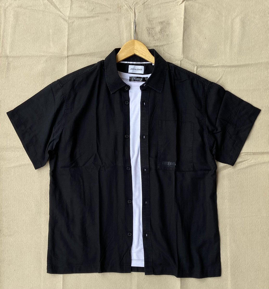 plugastar's tweet photo. Shirt size: Large 
Price: Gh ¢80 https://t.co/aOZTgXIgTn