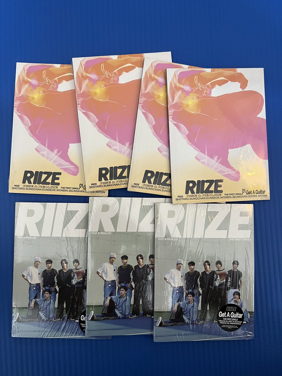py78474569's tweet photo. wts

riize get a guitar sealed album 
rise &amp; realize version 
RM35/ea exc postage

Have more than 3 sets

 #pasarriize #pasarriizemy https://t.co/d4WKvRXQ1l