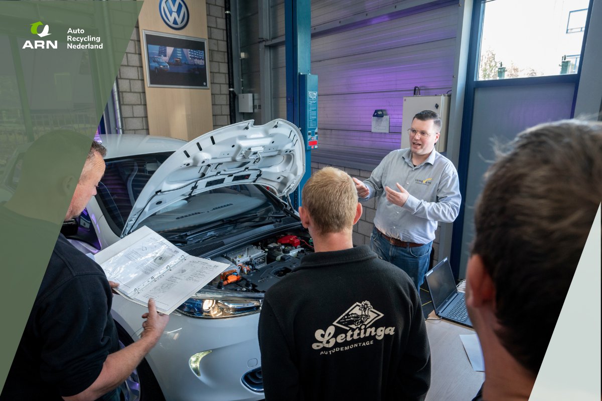 Naast Nieuwegein kunnen autodemonteurs nu ook de training ‘Veilige demontage van elektrische voertuigen’ van <a href="/Innovam/">Innovam</a> in Helmond en in Zwolle volgen.
innovam.nl/e-voertuigen/v…