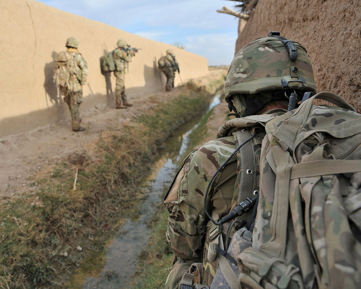 PIandMedNeg's tweet photo. More than 170 British Army members based at Nanyuki barracks in Kenya fell ill in an apparent cryptosporidium outbreak. Our lawyers, who support #Military personnel following sickness outbreaks, set out what measures can stop the spread of the infection. https://t.co/lhDzfjhbt7 https://t.co/nLZXJgHMKK